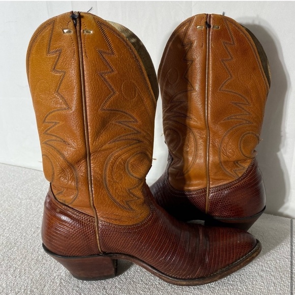 Vintage Leather Western Cowboy Boots With Vibram Soles 8.5 - Picture 8 of 16